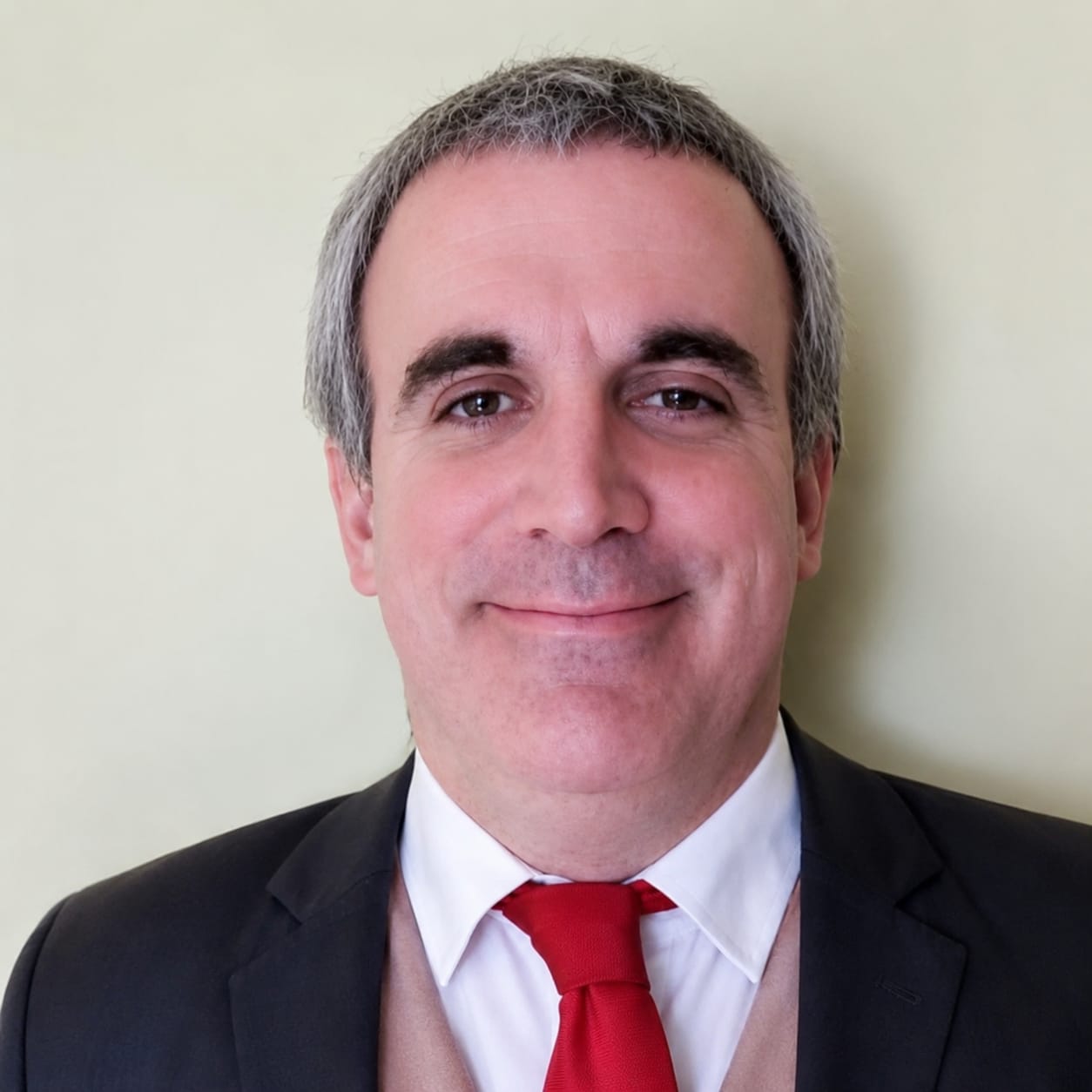 Cristóbal Vigneaux Delporte, abogado especialista en Derecho Civil en Metropolitana